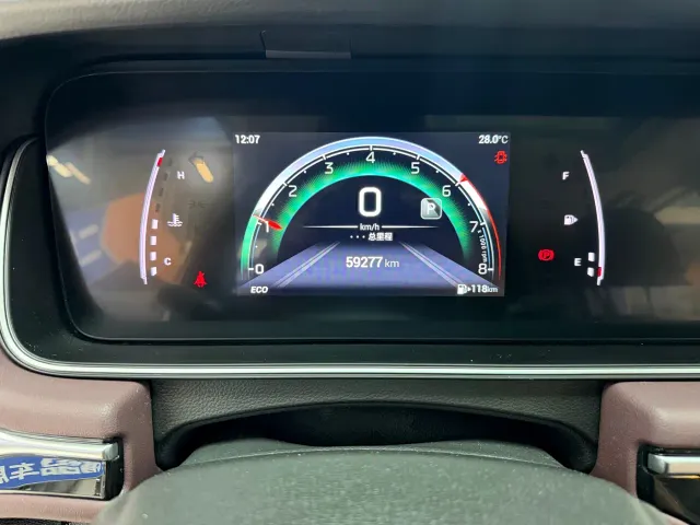 GAC Trumpchi M6 — Фото автомобиля 9