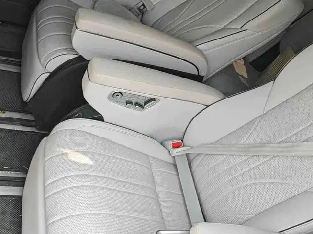 Xpeng X9 — Фото автомобиля 6