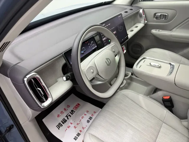 Leapmotor B10 — Фото автомобиля 8