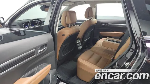 Renault-KoreaSamsung QM6 Новый QM6 2.0 LPe RE Signature 2WD — Фото автомобиля 12
