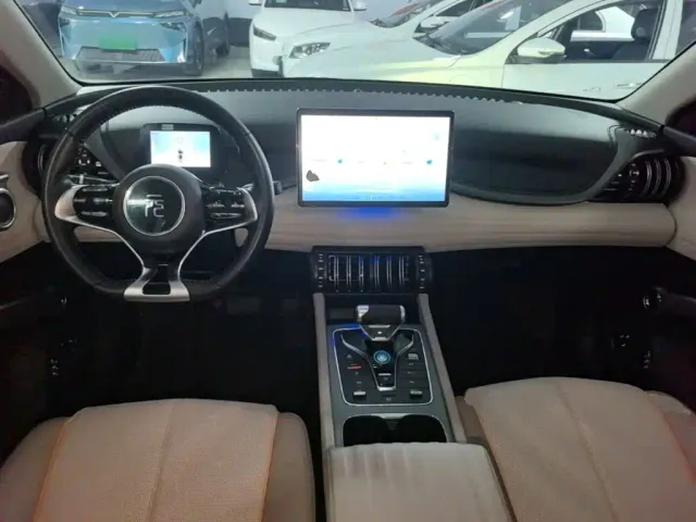 BYD Yuan PLUS — Фото автомобиля 9