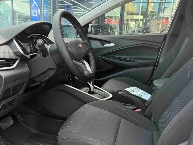 Chevrolet Cavalier — Фото автомобиля 4