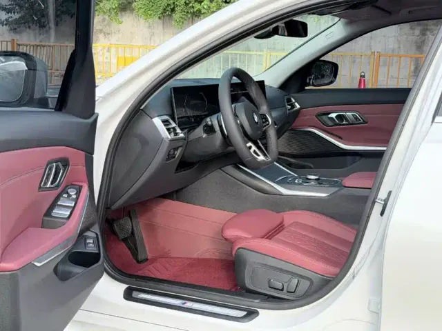 BMW 3 Series — Фото автомобиля 4
