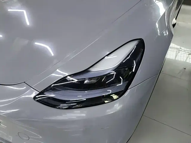 Tesla Model Y — Фото автомобиля 23