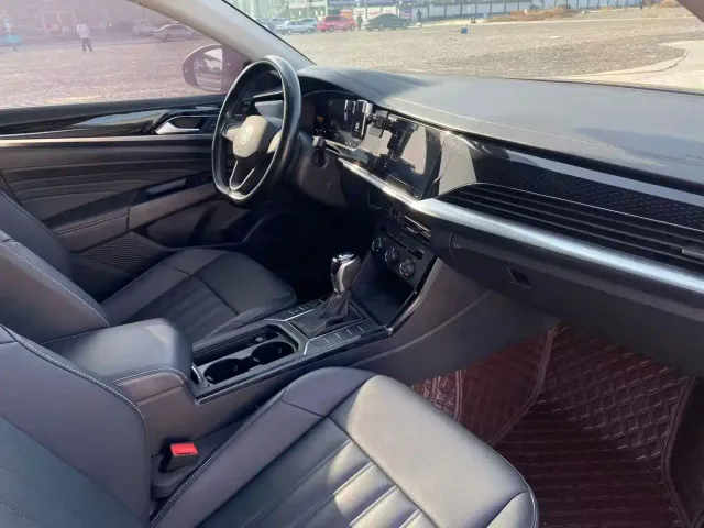 Volkswagen Passat — Фото автомобиля 9