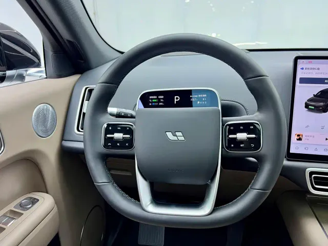Li Auto L7 — Фото автомобиля 28