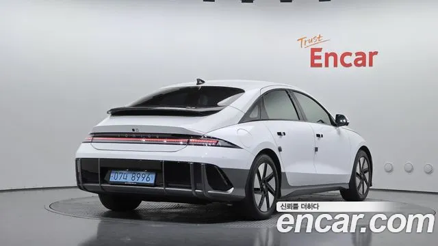 Hyundai Ioniq 6 — Фото автомобиля 2