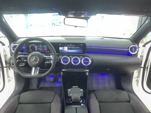 Mercedes-Benz A-Class — Фото автомобиля 10