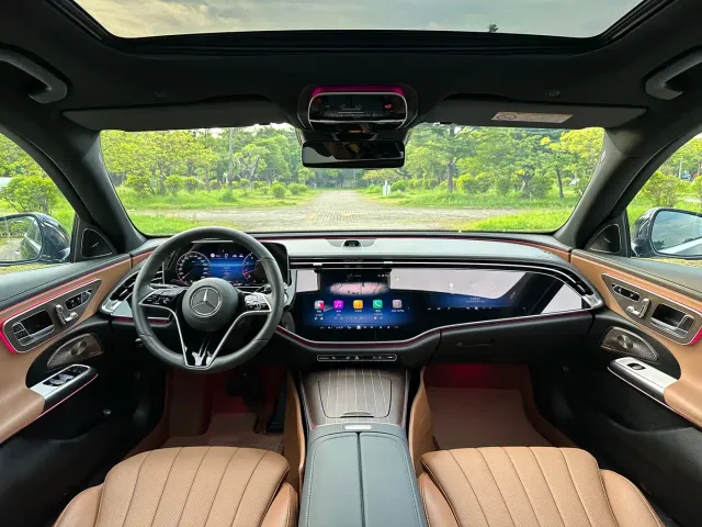 Mercedes-Benz E-Class — Фото автомобиля 8