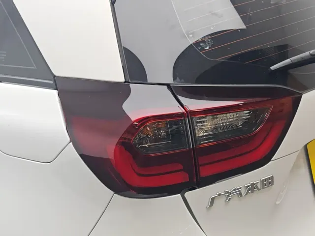 Honda Fit — Фото автомобиля 7