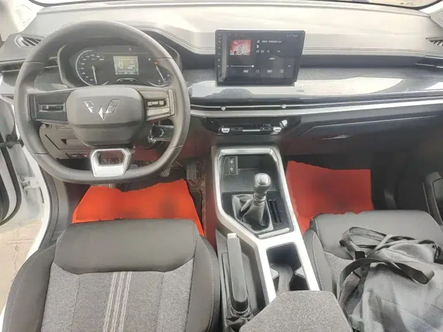 Wuling Motors Wuling Jiachen 2022 1.5L Manual Joy Elite — Фото автомобиля 9