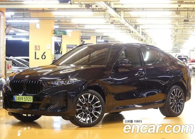 Фотография автомобиля — BMW X6 G06