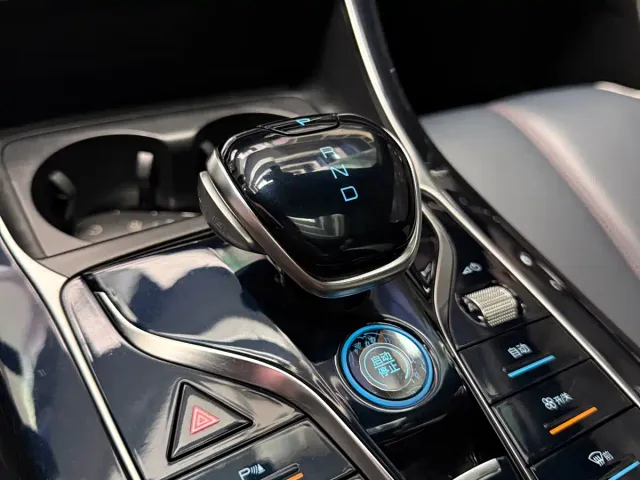 BYD Qin PLUS — Фото автомобиля 16