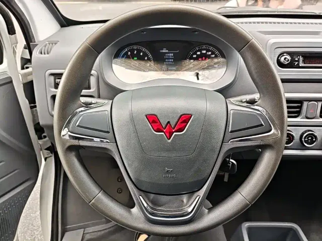 Wuling Yangguang — Фото автомобиля 10