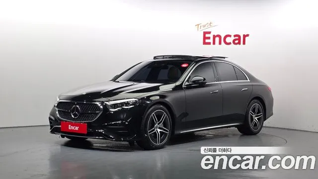 Фотография автомобиля — Mercedes-Benz E-Class