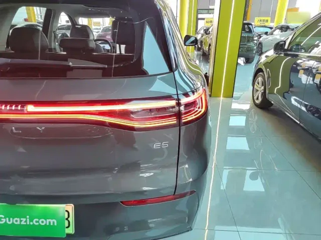 Geely Galaxy E5 — Фото автомобиля 7