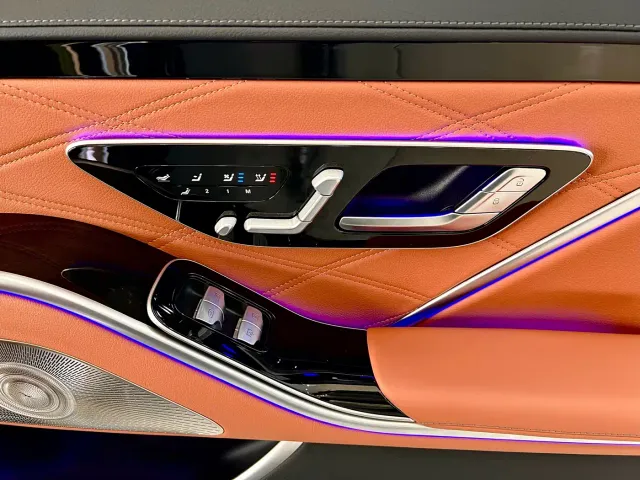 Mercedes-Benz Maybach S-Class — Фото автомобиля 23