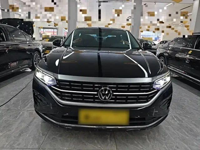 Volkswagen Passat — Фото автомобиля 2
