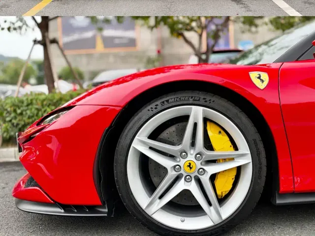 Ferrari SF90 — Фото автомобиля 5