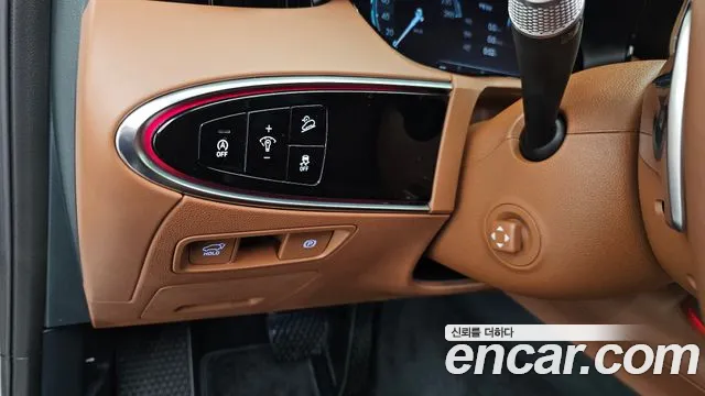 Genesis GV70 — Фото автомобиля 25