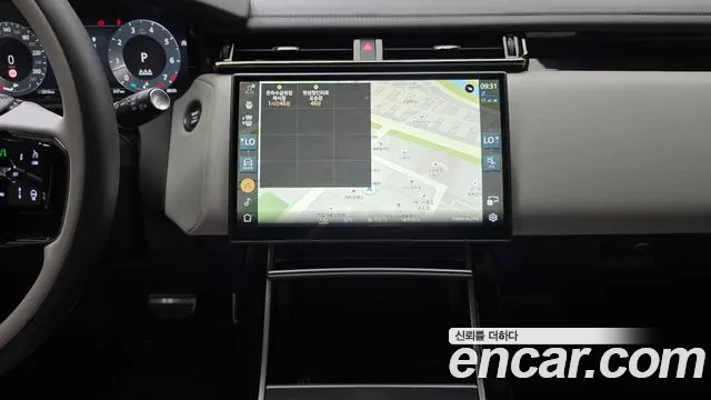 Land Rover Range Rover Velar Range Rover Velar 2.0 P250 Dynamic SE — Фото автомобиля 18