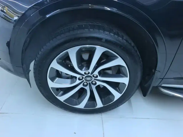 Land Rover Discovery Sport — Фото автомобиля 22