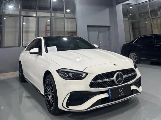 Mercedes-Benz C-Class — Фото автомобиля 2