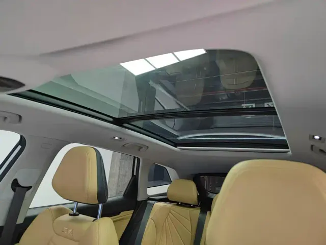 Geely Boyue L — Фото автомобиля 14