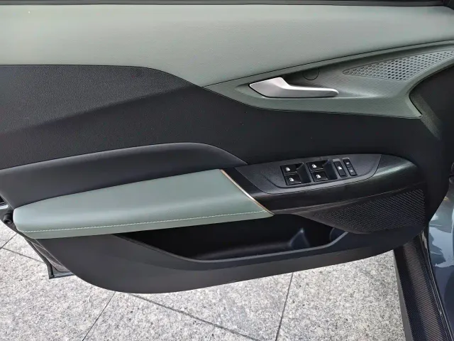 Changan Lamore — Фото автомобиля 12