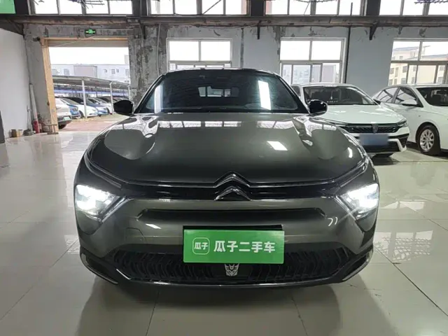 Citroen C5 X — Фото автомобиля 2