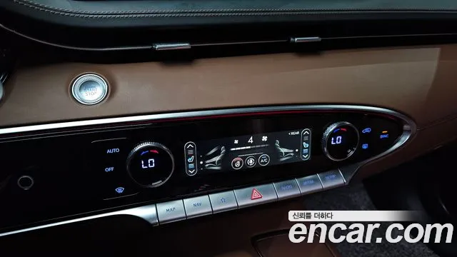 Genesis GV70 — Фото автомобиля 28