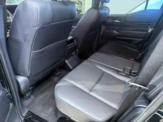 Toyota Prado — Фото автомобиля 8