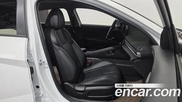 Hyundai Avante CN7 — Фото автомобиля 26