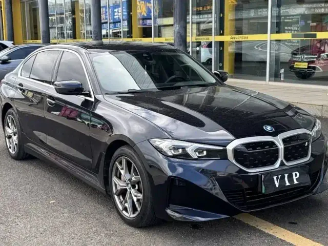 BMW i3 — Фото автомобиля 2