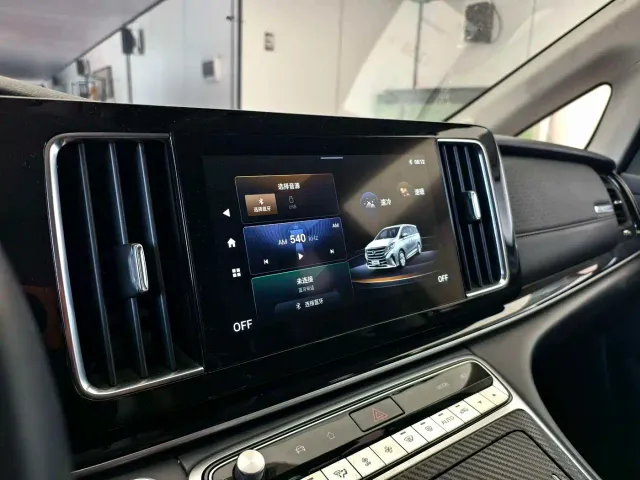 GAC Trumpchi M8 — Фото автомобиля 3