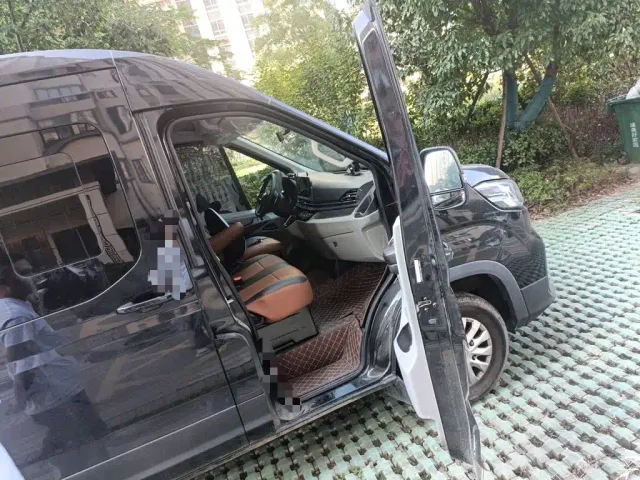Maxus Xintu V90 — Фото автомобиля 17