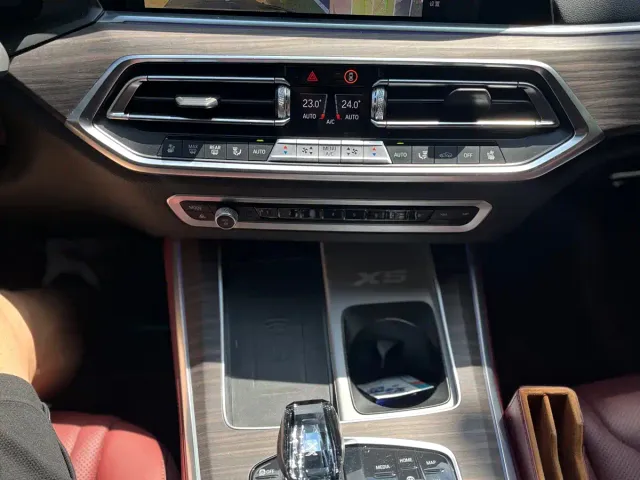 BMW X5 — Фото автомобиля 14