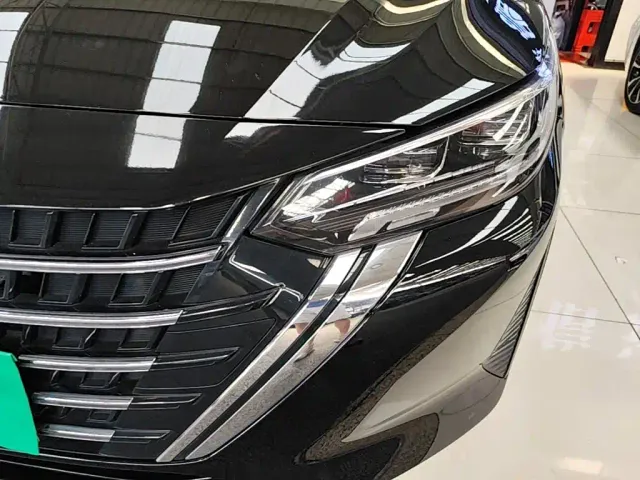 Nissan Sylphy — Фото автомобиля 23