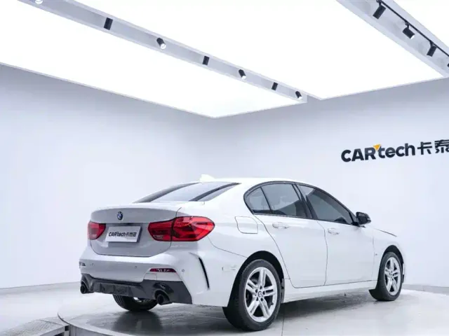 BMW 1 Series — Фото автомобиля 9