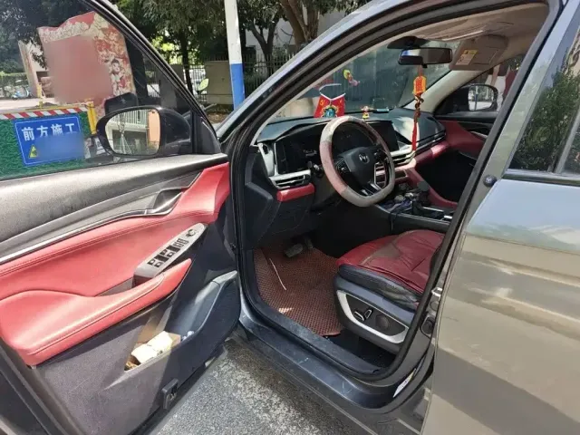 Changan Changan CS75 PLUS 2022 1.5T Automatic Luxury — Фото автомобиля 13