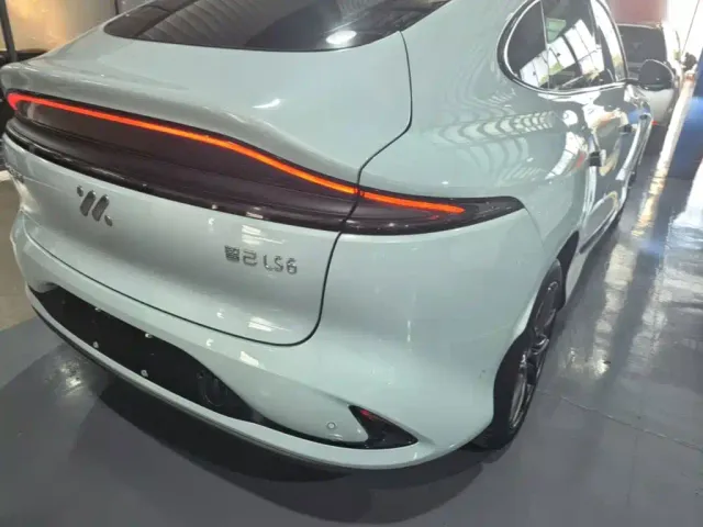 IM Motors LS6 — Фото автомобиля 7