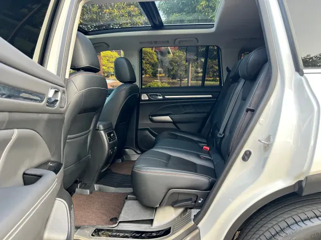 GAC Trumpchi GS8 — Фото автомобиля 13