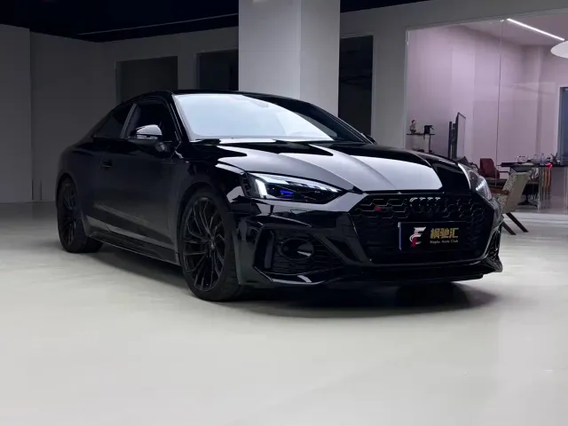 Audi RS 5 — Фото автомобиля 3