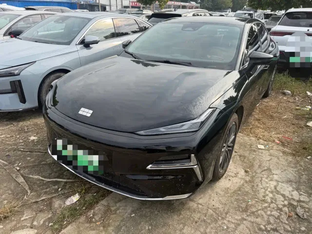 Фотография автомобиля — Geely Galaxy Xingyao 8