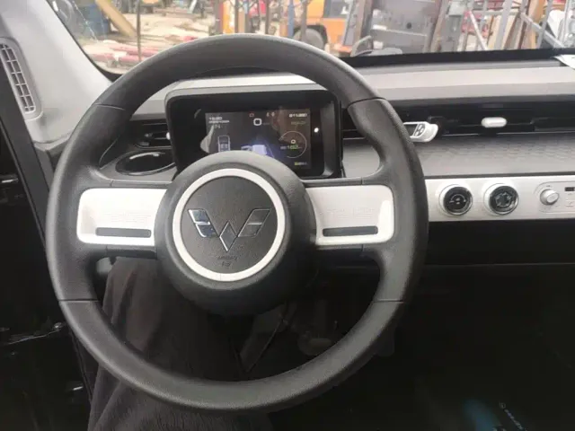 Wuling Hongguang Mini EV — Фото автомобиля 6