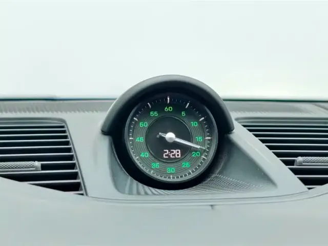 Porsche Panamera — Фото автомобиля 16