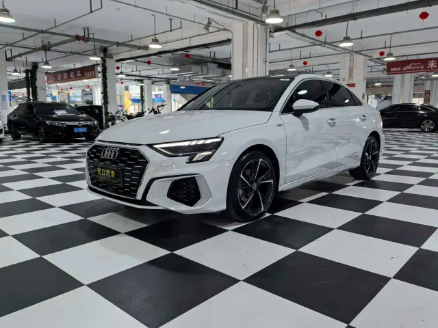Фотография автомобиля — Audi A3