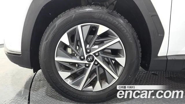 Hyundai Tucson Tucson (NX4) Дизель 2.0 2WD — Фото автомобиля 5