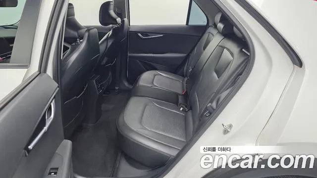Kia Niro — Фото автомобиля 17