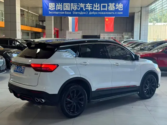 Geely Binyue — Фото автомобиля 3